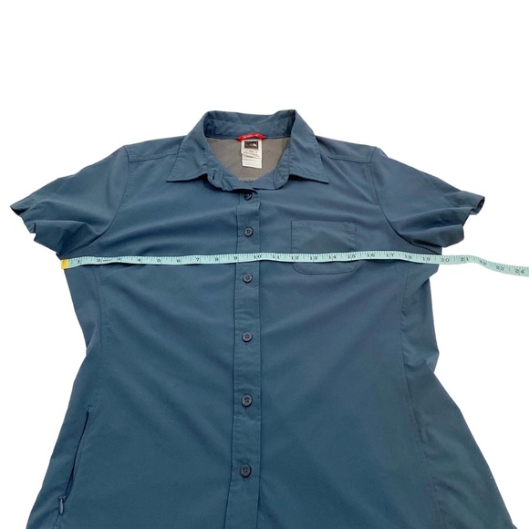 The North Face Women’s Blue Vented Tekware Short Sleeve Shirt, Size Medium - Picture 8 of 13